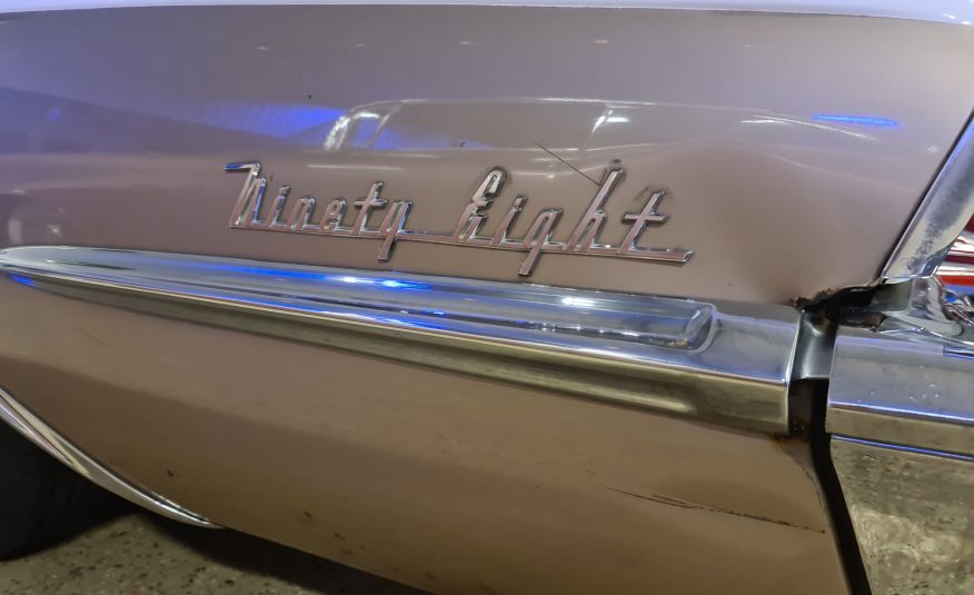 Oldsmobile Ninety-Eight Holidy Sport Sedan Flattop 1959